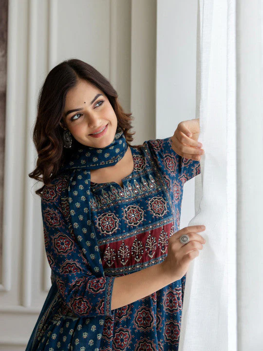 Blue Floral Printed Sequinned Pure Cotton A-Line Kurta With Palazzos & Dupatta - Image 4