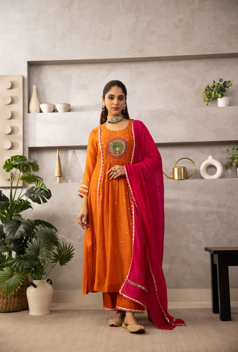 Rust Peacock Motif Laado Kurta Set - Image 8